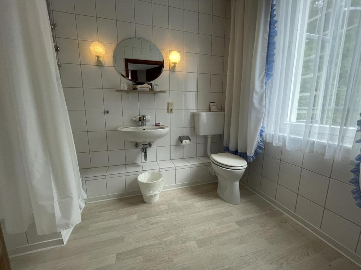 Astoria Hotel Bad Wildstein Трабен-Трарбах Екстериор снимка