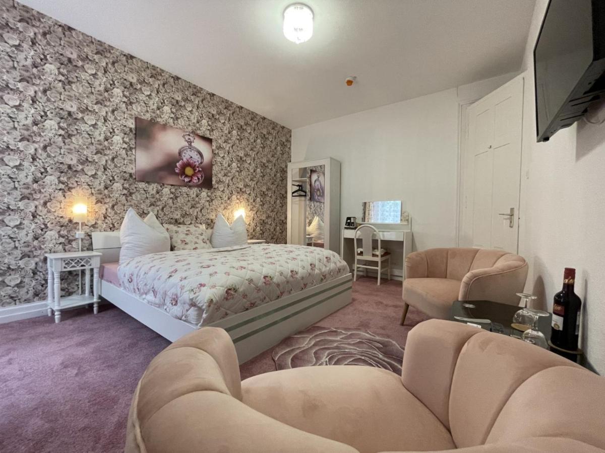 Astoria Hotel Bad Wildstein Трабен-Трарбах Екстериор снимка
